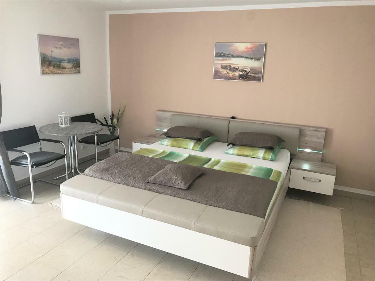 Apartmani Fortuna ルンバルダ エクステリア 写真