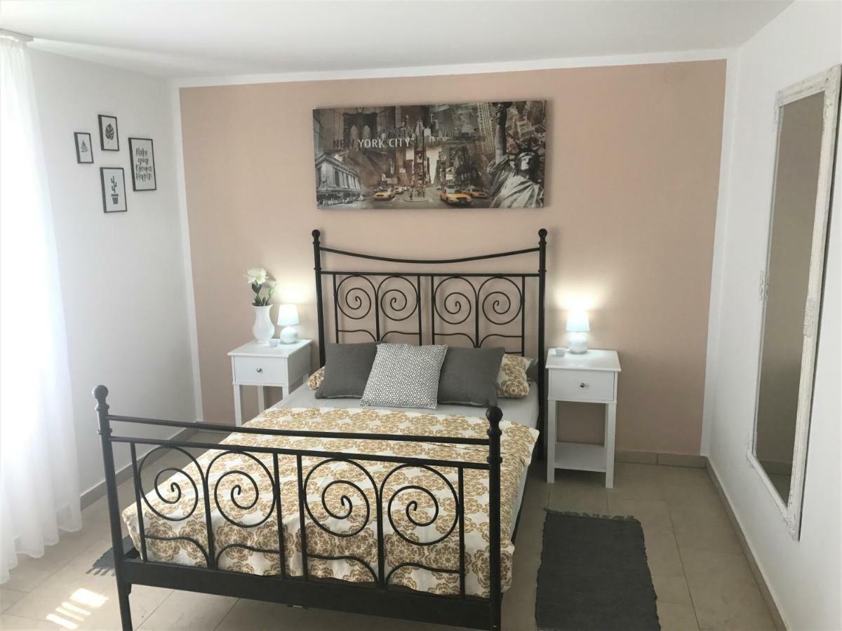Apartmani Fortuna ルンバルダ エクステリア 写真